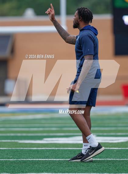 Thumbnail 2 in JV: Morrow @ Lovejoy photogallery.