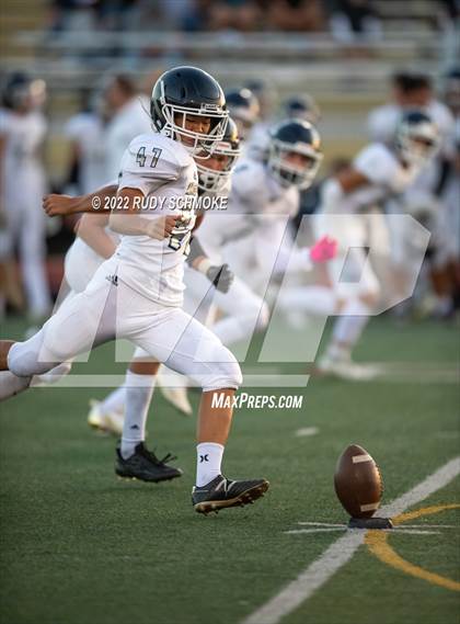 Thumbnail 3 in JV: San Marcos @ Mission Hills (Discovery Bowl) photogallery.