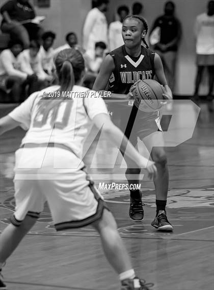 Thumbnail 3 in New Hanover @ Jack Britt photogallery.