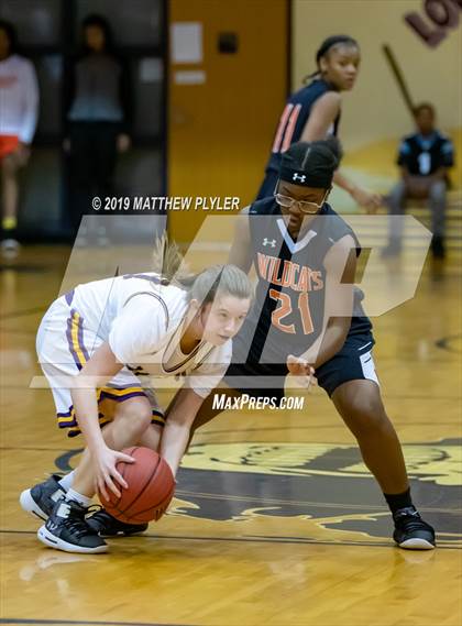 Thumbnail 3 in New Hanover @ Jack Britt photogallery.