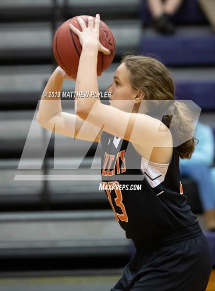 Thumbnail 2 in New Hanover @ Jack Britt photogallery.