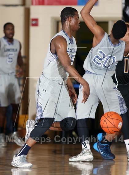 Thumbnail 2 in  Lincoln vs. Wheeler (City of Palms Classic) photogallery.
