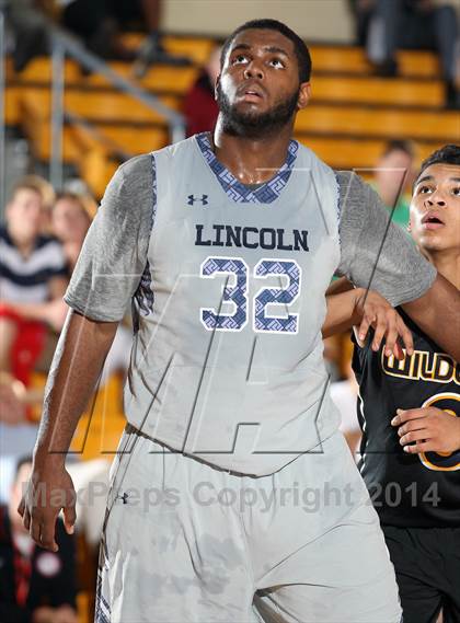 Thumbnail 1 in  Lincoln vs. Wheeler (City of Palms Classic) photogallery.