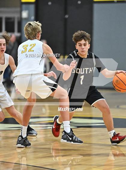 Thumbnail 3 in Pueblo South vs Green Mountain photogallery.