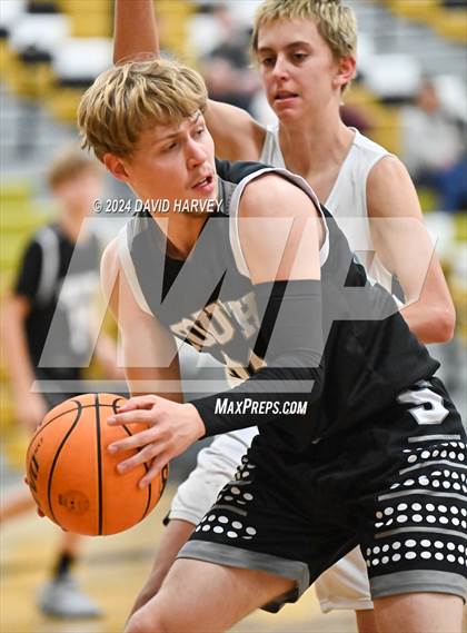 Thumbnail 3 in Pueblo South vs Green Mountain photogallery.