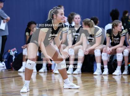 Thumbnail 3 in Mater Lakes Academy vs. Buchholz photogallery.
