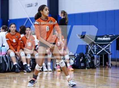 Thumbnail 1 in Mater Lakes Academy vs. Buchholz photogallery.