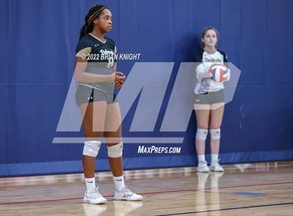 Thumbnail 2 in Mater Lakes Academy vs. Buchholz photogallery.