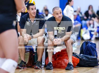 Thumbnail 3 in Mater Lakes Academy vs. Buchholz photogallery.