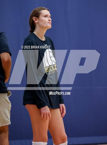 Thumbnail 3 in Mater Lakes Academy vs. Buchholz photogallery.