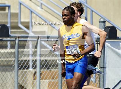 Thumbnail 1 in Bob Hayes Invitational (400M Hurdles) photogallery.