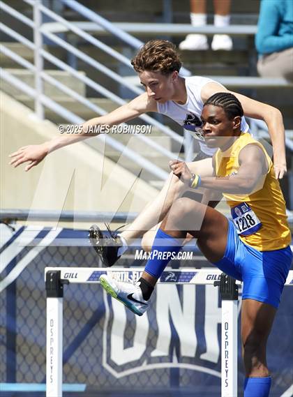 Thumbnail 2 in Bob Hayes Invitational (400M Hurdles) photogallery.