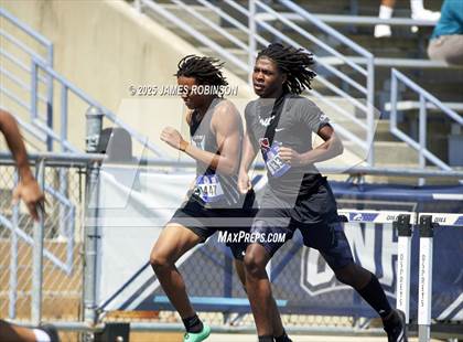 Thumbnail 1 in Bob Hayes Invitational (400M Hurdles) photogallery.