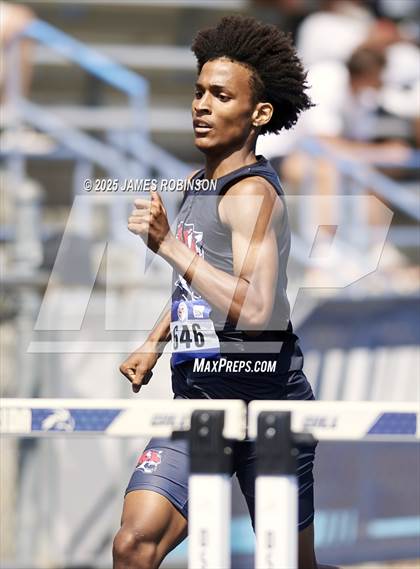 Thumbnail 2 in Bob Hayes Invitational (400M Hurdles) photogallery.