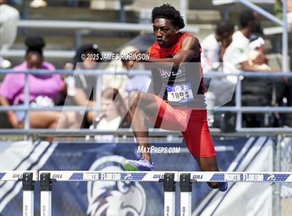 Thumbnail 1 in Bob Hayes Invitational (400M Hurdles) photogallery.
