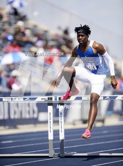 Thumbnail 1 in Bob Hayes Invitational (400M Hurdles) photogallery.