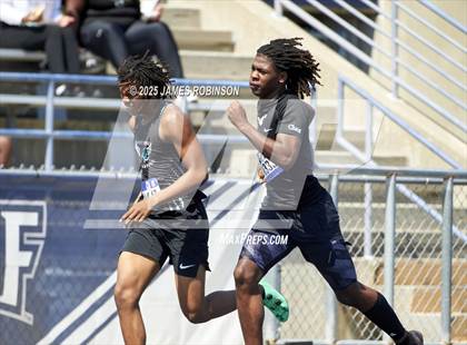 Thumbnail 3 in Bob Hayes Invitational (400M Hurdles) photogallery.