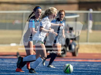 Thumbnail 1 in Legend vs Smoky Hill photogallery.