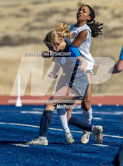 Thumbnail 3 in Legend vs Smoky Hill photogallery.