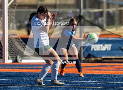 Thumbnail 3 in Legend vs Smoky Hill photogallery.