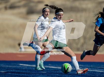 Thumbnail 2 in Legend vs Smoky Hill photogallery.
