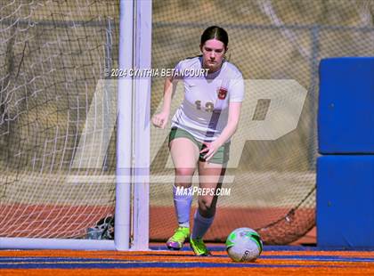 Thumbnail 1 in Legend vs Smoky Hill photogallery.