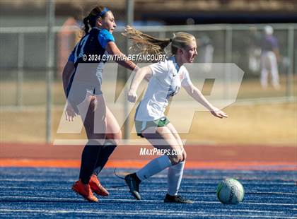 Thumbnail 2 in Legend vs Smoky Hill photogallery.