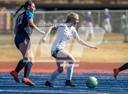 Thumbnail 3 in Legend vs Smoky Hill photogallery.