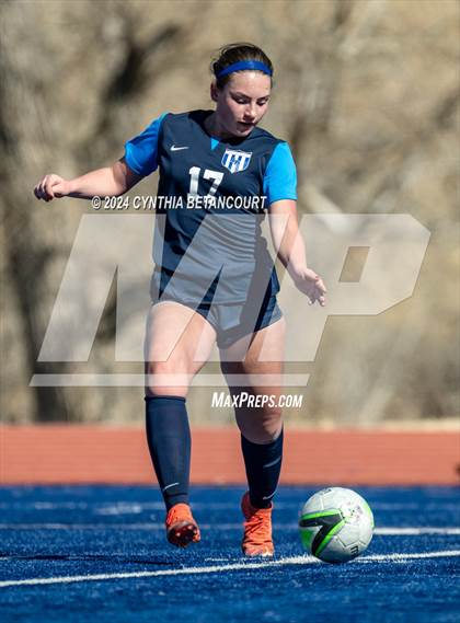 Thumbnail 2 in Legend vs Smoky Hill photogallery.