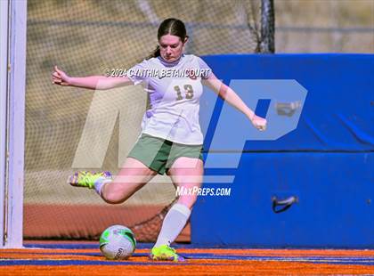 Thumbnail 1 in Legend vs Smoky Hill photogallery.