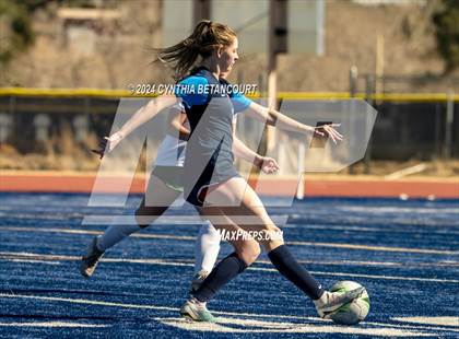 Thumbnail 2 in Legend vs Smoky Hill photogallery.