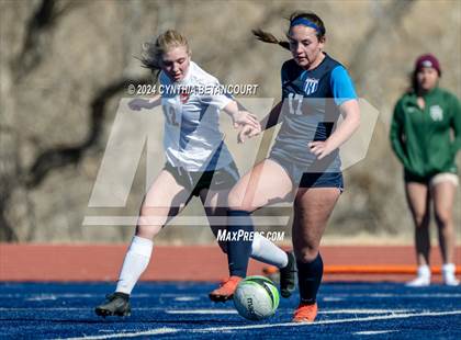 Thumbnail 1 in Legend vs Smoky Hill photogallery.