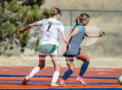 Thumbnail 1 in Legend vs Smoky Hill photogallery.