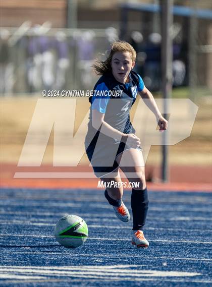 Thumbnail 2 in Legend vs Smoky Hill photogallery.
