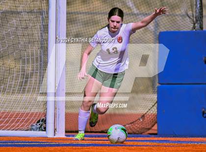 Thumbnail 3 in Legend vs Smoky Hill photogallery.