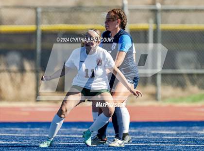 Thumbnail 2 in Legend vs Smoky Hill photogallery.