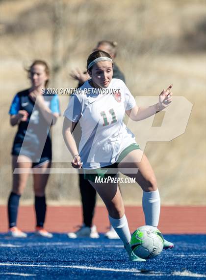 Thumbnail 1 in Legend vs Smoky Hill photogallery.