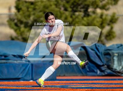 Thumbnail 1 in Legend vs Smoky Hill photogallery.