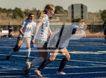 Thumbnail 1 in Legend vs Smoky Hill photogallery.