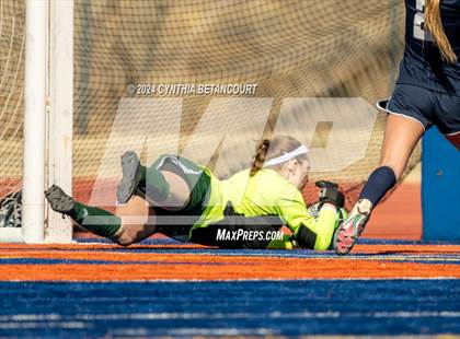 Thumbnail 1 in Legend vs Smoky Hill photogallery.