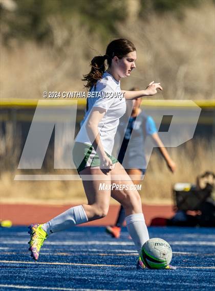Thumbnail 3 in Legend vs Smoky Hill photogallery.
