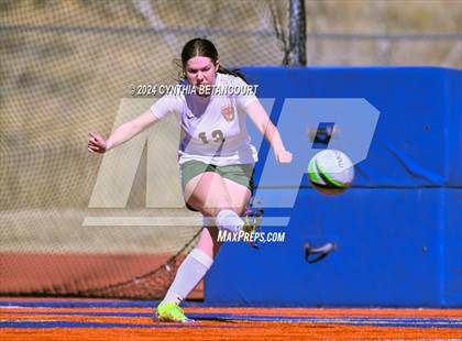 Thumbnail 1 in Legend vs Smoky Hill photogallery.