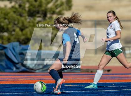 Thumbnail 1 in Legend vs Smoky Hill photogallery.