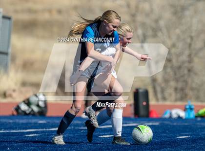 Thumbnail 1 in Legend vs Smoky Hill photogallery.