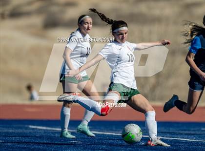 Thumbnail 3 in Legend vs Smoky Hill photogallery.