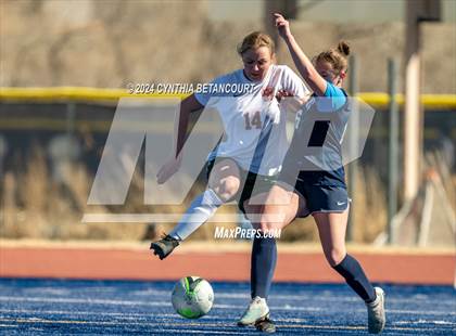 Thumbnail 3 in Legend vs Smoky Hill photogallery.