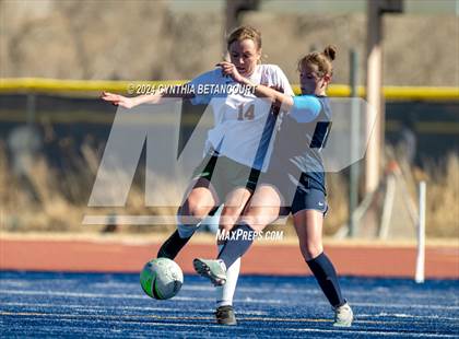 Thumbnail 2 in Legend vs Smoky Hill photogallery.