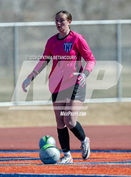 Thumbnail 2 in Legend vs Smoky Hill photogallery.