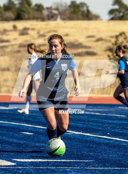 Thumbnail 2 in Legend vs Smoky Hill photogallery.
