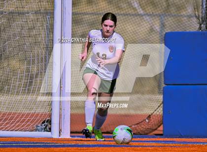 Thumbnail 2 in Legend vs Smoky Hill photogallery.